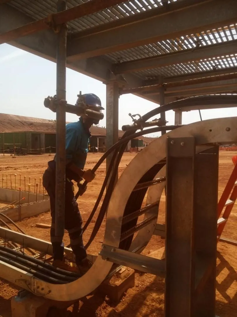 Pole-mounted transformer installation